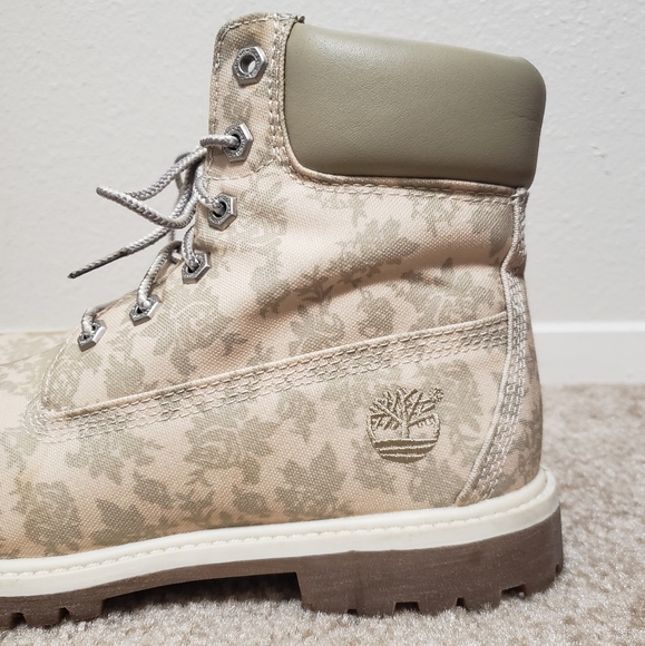 Timberland 6" Limited Edition 6248B Cream Floral boots - Picture 6 of 13